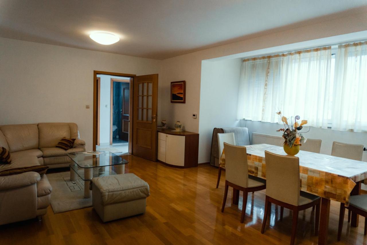 Holiday Home Rozic - Villa With Private Seasonal Heated Pool Mostar Bagian luar foto