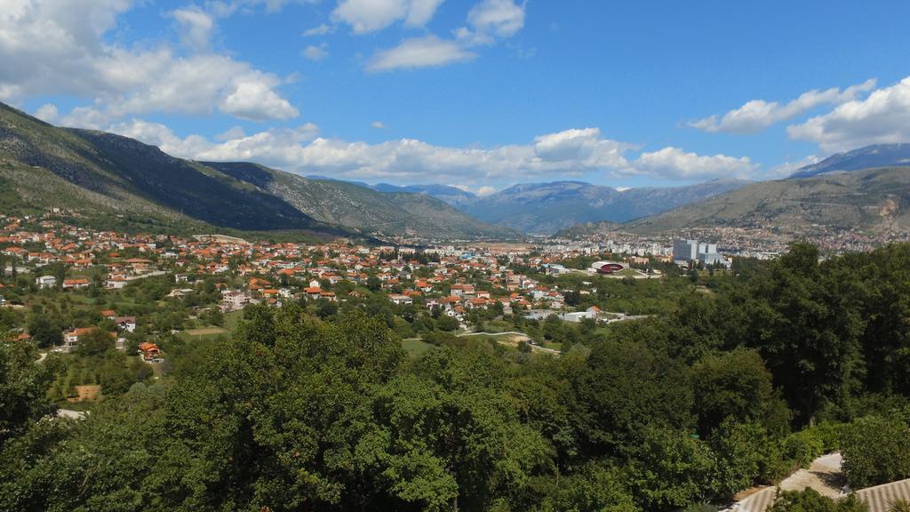 Holiday Home Rozic - Villa With Private Seasonal Heated Pool Mostar Bagian luar foto
