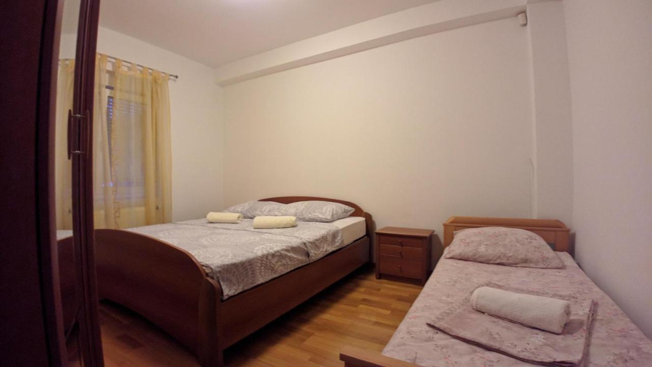 Holiday Home Rozic - Villa With Private Seasonal Heated Pool Mostar Bagian luar foto